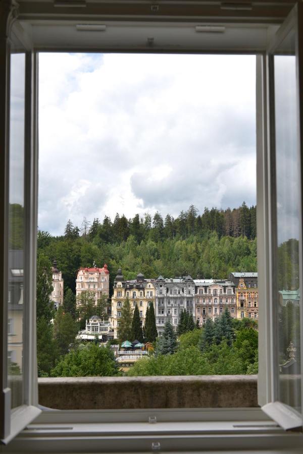Kolonada Luxury 3 Bedroom Apartment Manes Mariánské Lázně Eksteriør bilde
