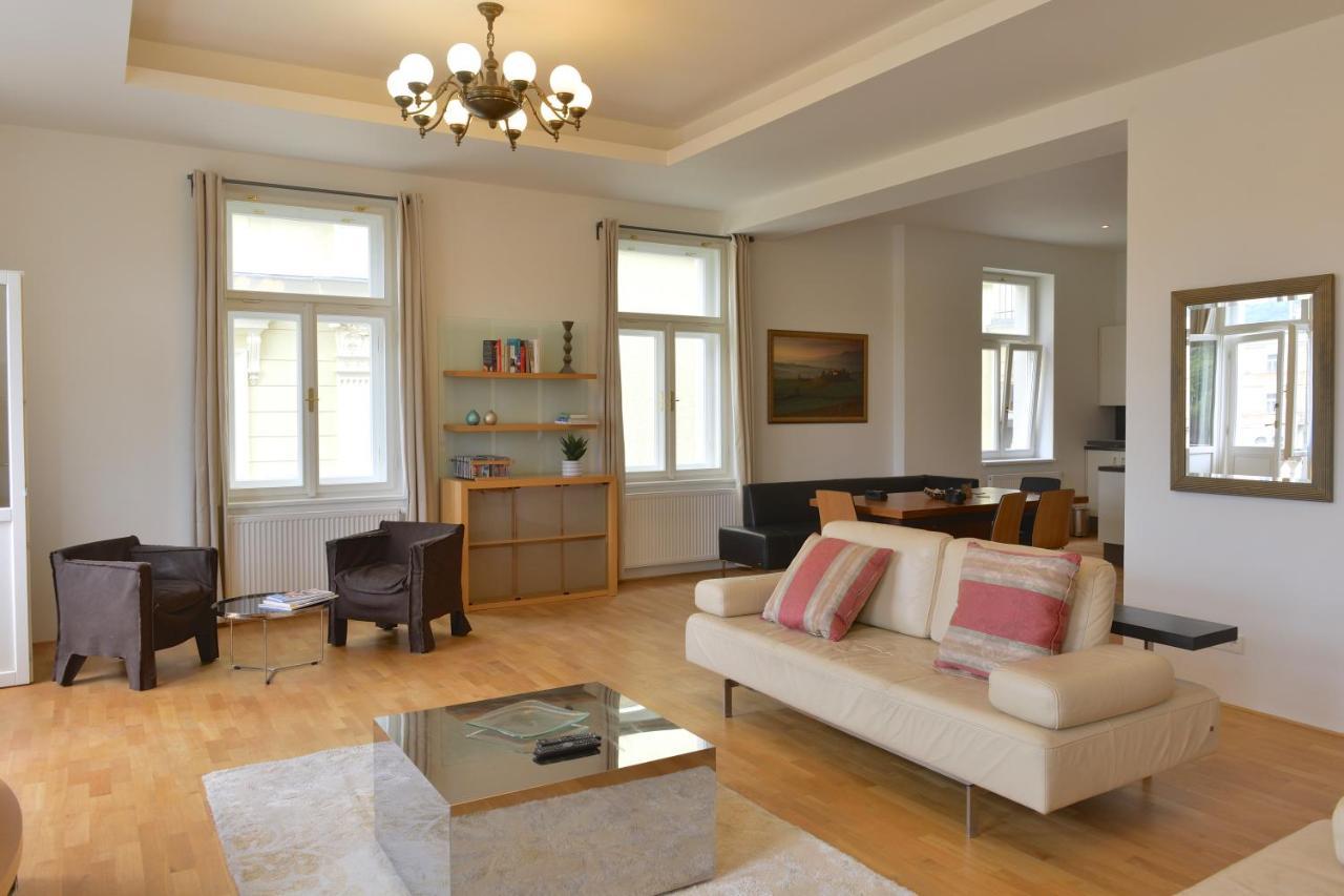 Kolonada Luxury 3 Bedroom Apartment Manes Mariánské Lázně Eksteriør bilde